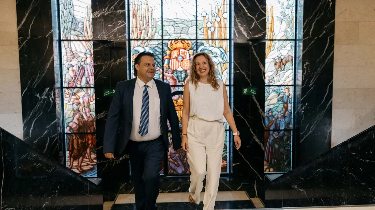 Cabildo recepci&oacute;n alcalde G&uuml;&iacute;mar
