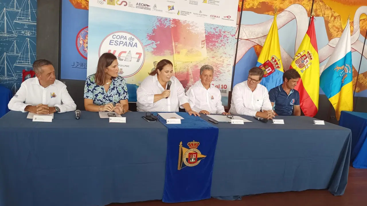 Club N&aacute;utico las Palmas 15(1)