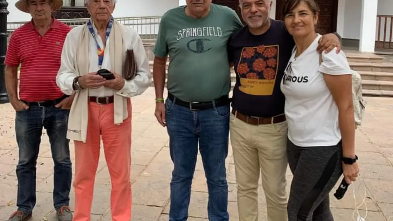 Concentraci&oacute;n frente al Ayuntamiento de Arona 711816(1)