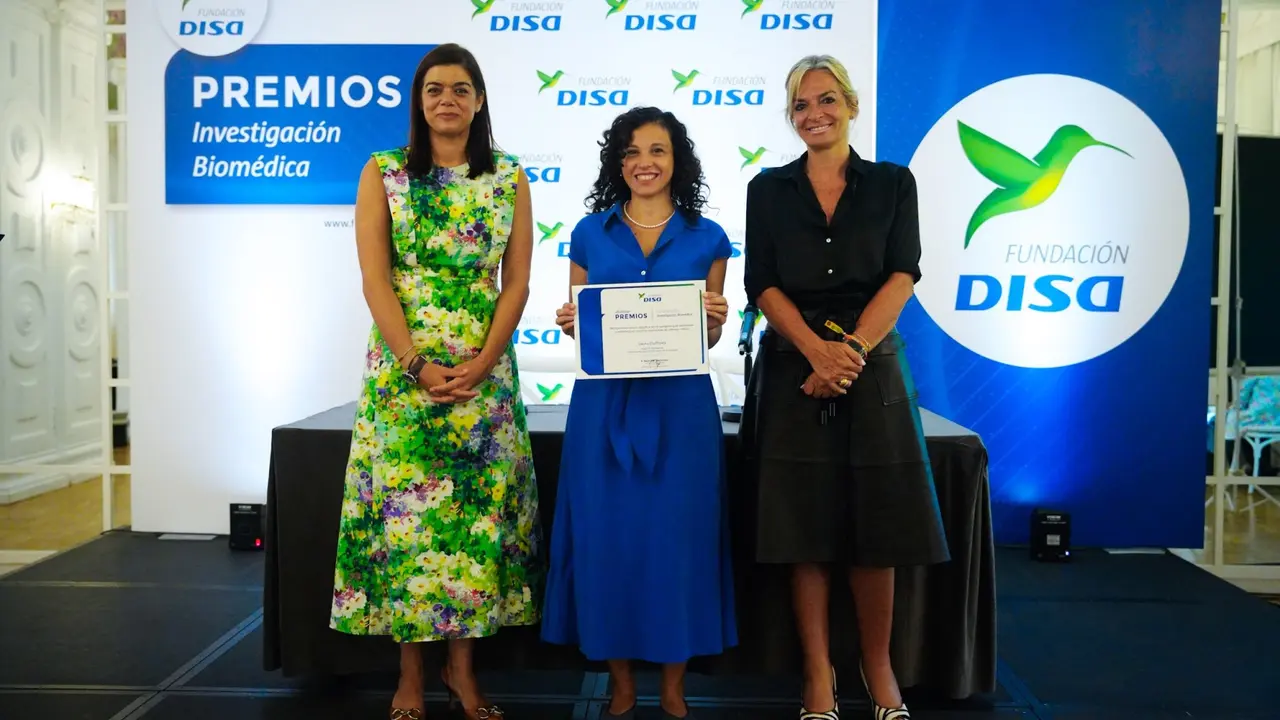 Sara Mateos, Laura Ciuffreda, Esther Monz&oacute;n(1)