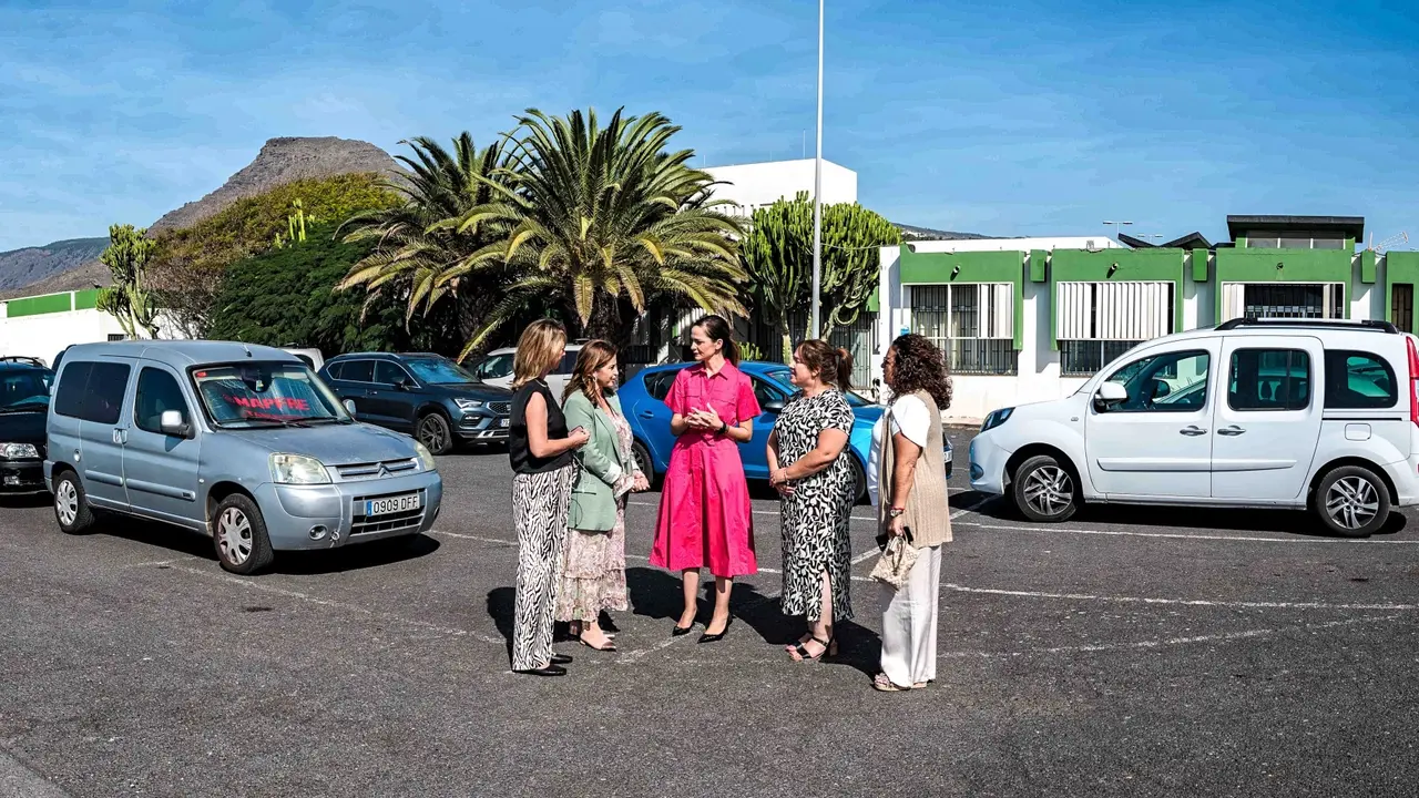 Visita &Aacute;F solar futuro centro sociosanitario El Moj&oacute;n(1)