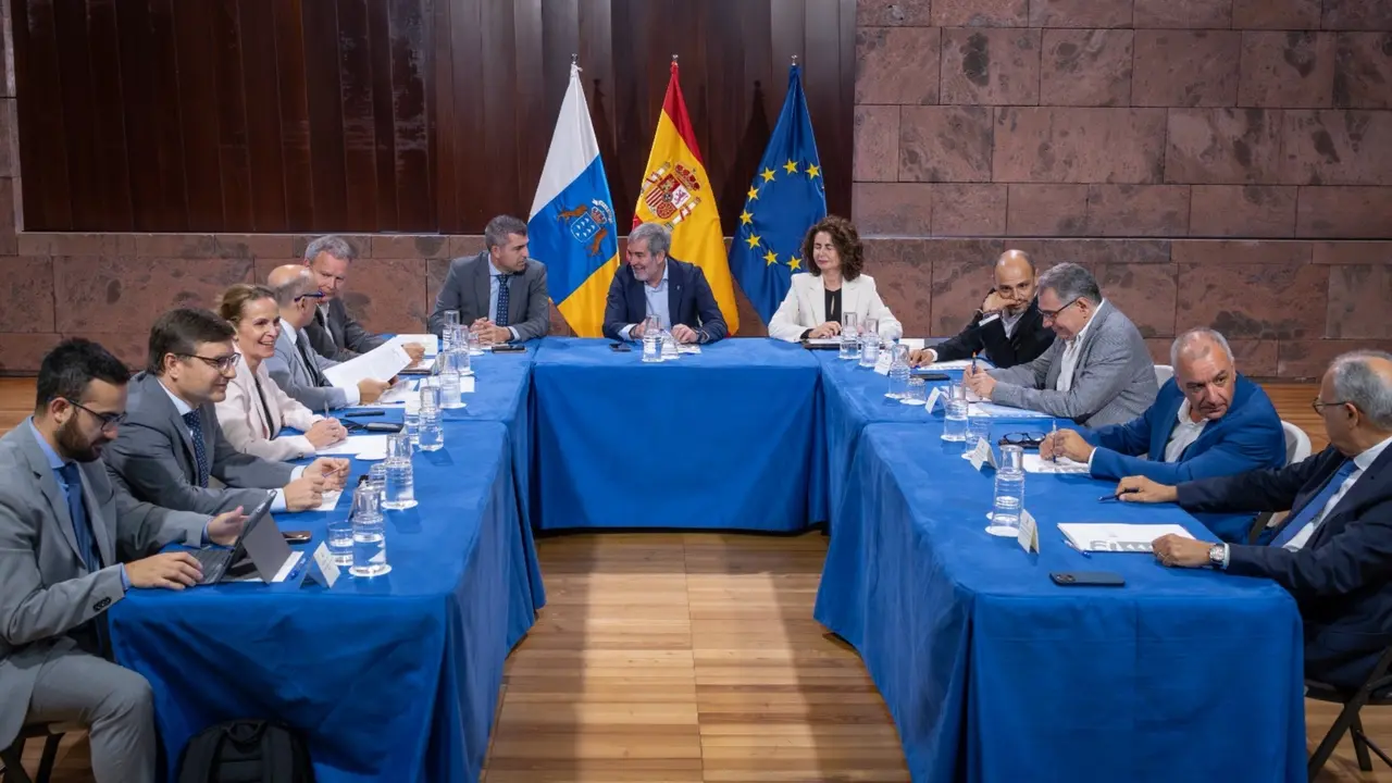 Reuni&oacute;n Gobierno-Grupos parlamentario regla de gasto 1(1)