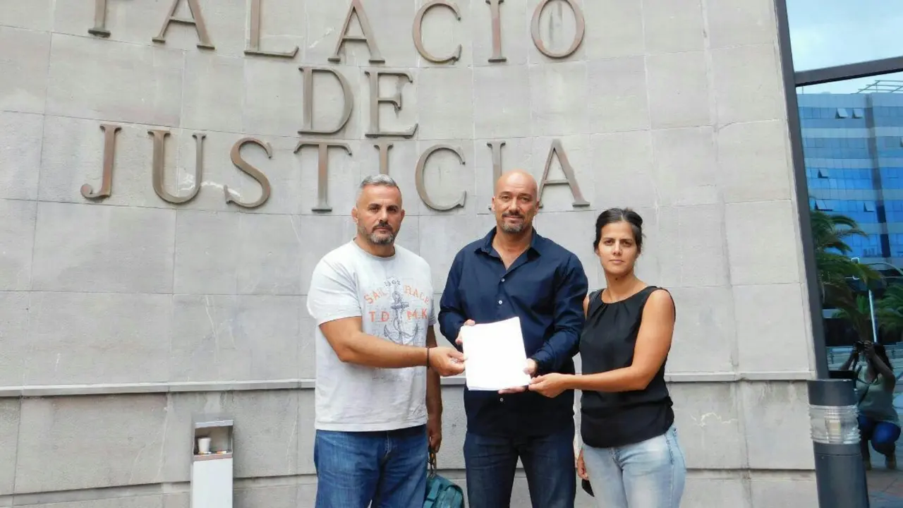denuncia ssp-iuc vertidos Pol&iacute;gono G&uuml;&iacute;mar 1 junio 2017_Francis Hdez_Agust&iacute;n Espinosa_Lourdes Galindo(1)