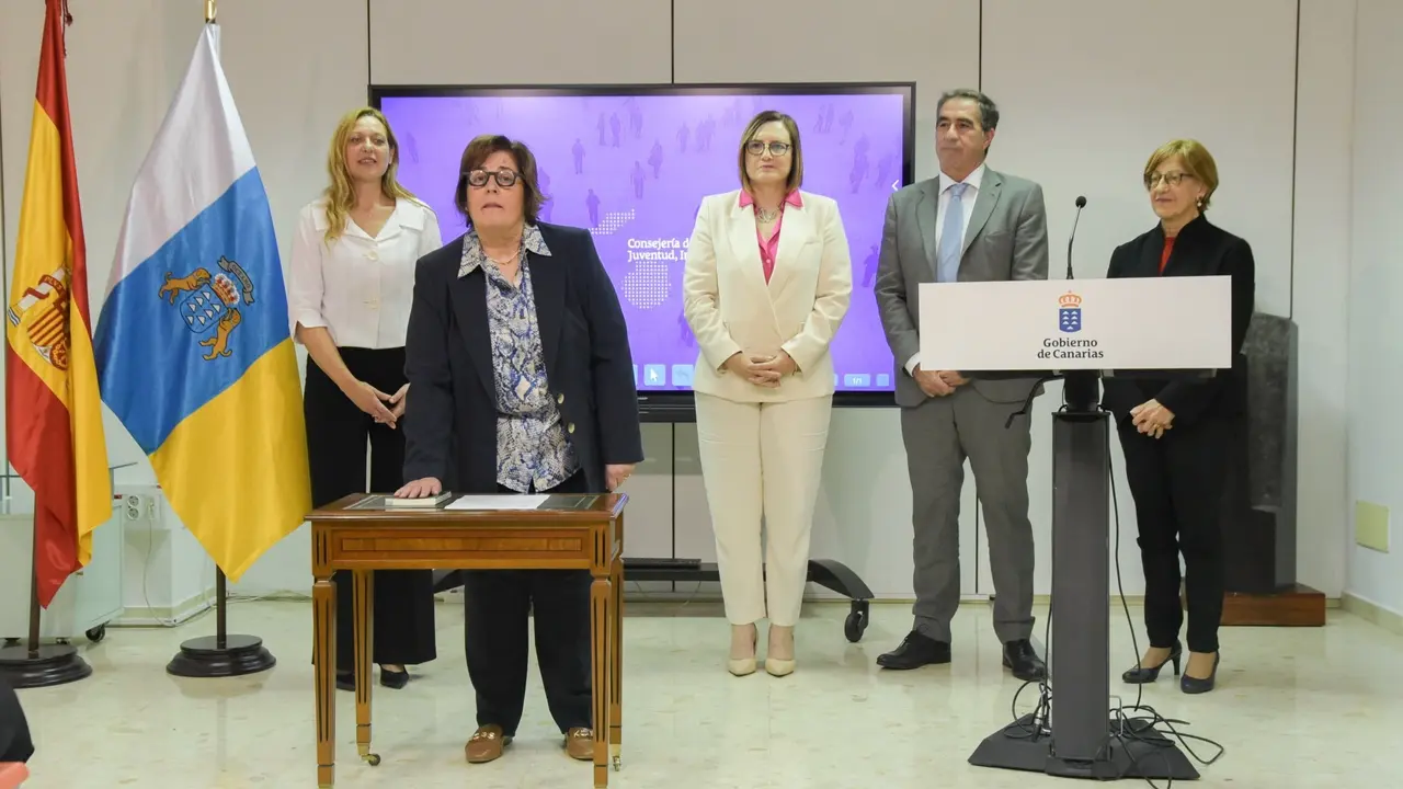Toma posesi&oacute;n Dir gral Infancia