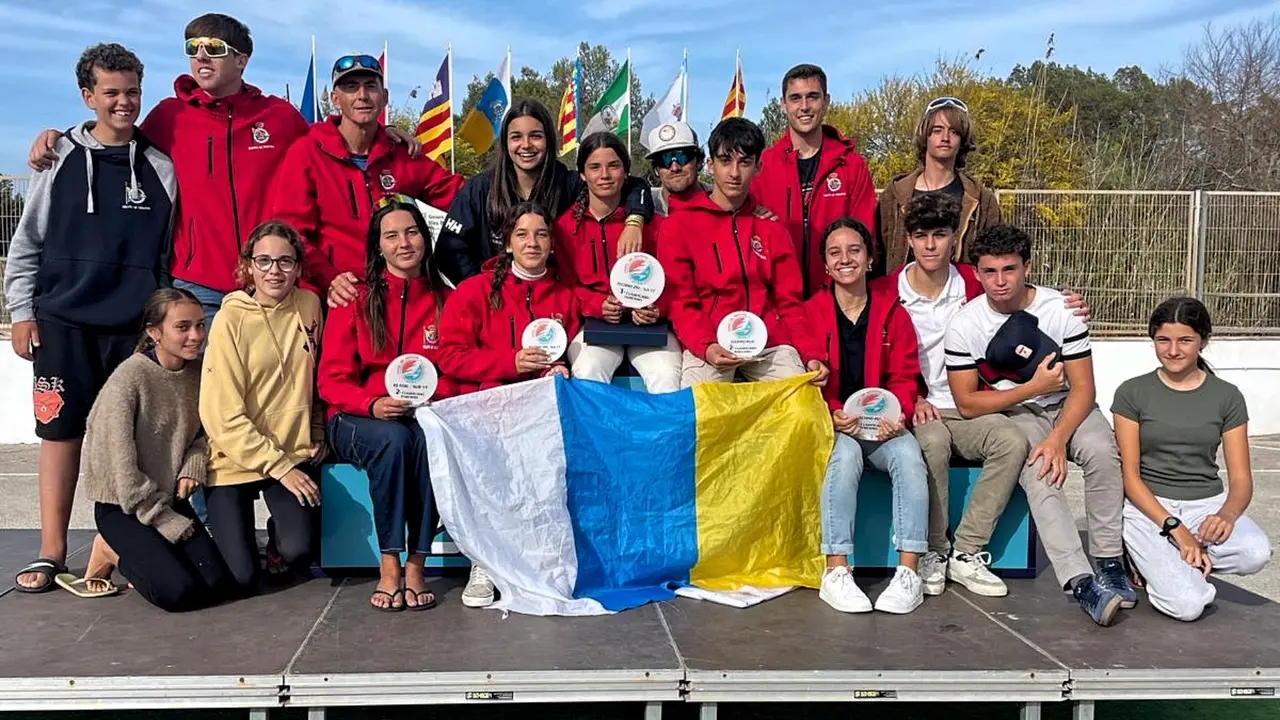 Seleccio&igrave;n canaria y entrenadores