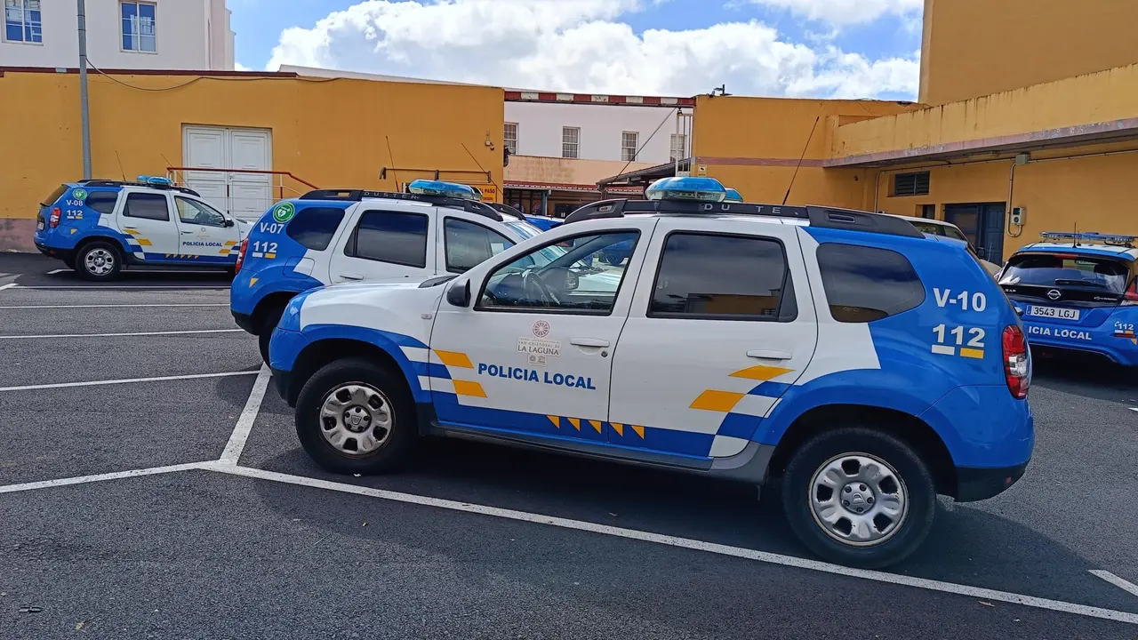 La laguna Polic&iacute;a local