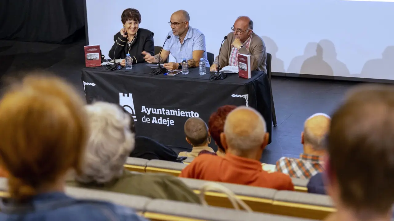 Libro de la historiadora Carmen Rosa P&eacute;rez Barrios