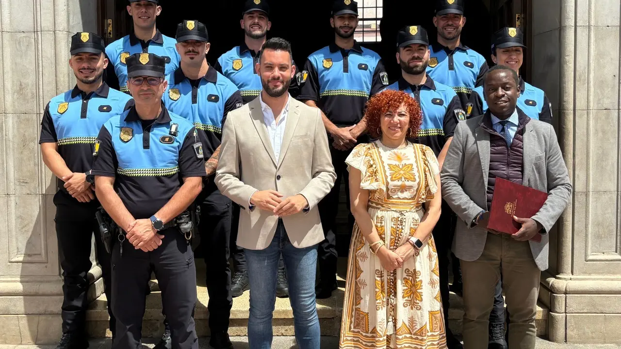 Icod de los Vinos Prensa Toma Posesi&oacute;n Polic&iacute;a 1(1)