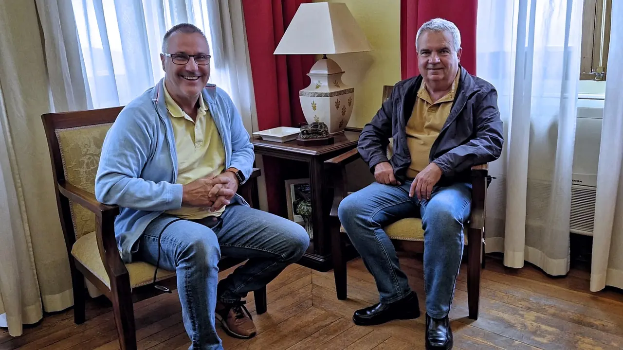 Poli Delgado y Arturo Gonz&aacute;lez