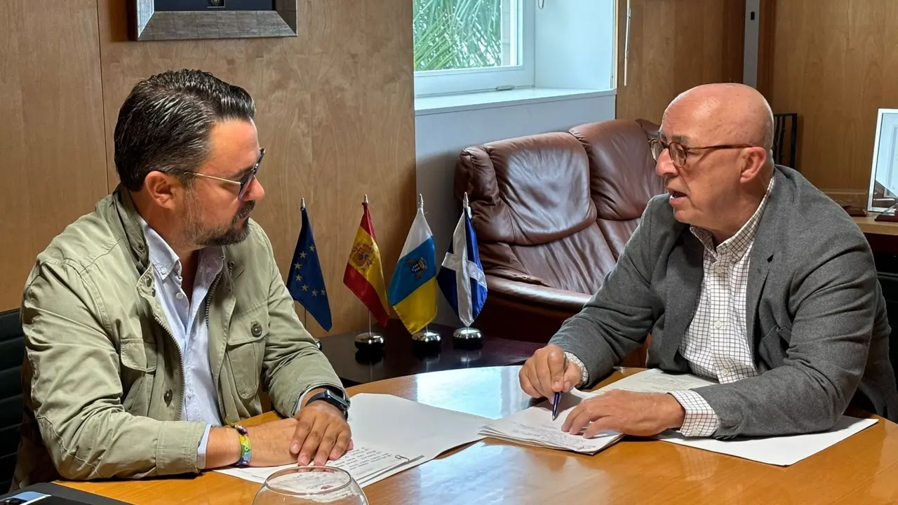 Foto encuentro Asier Antona y Pedro Su&aacute;rez(1)