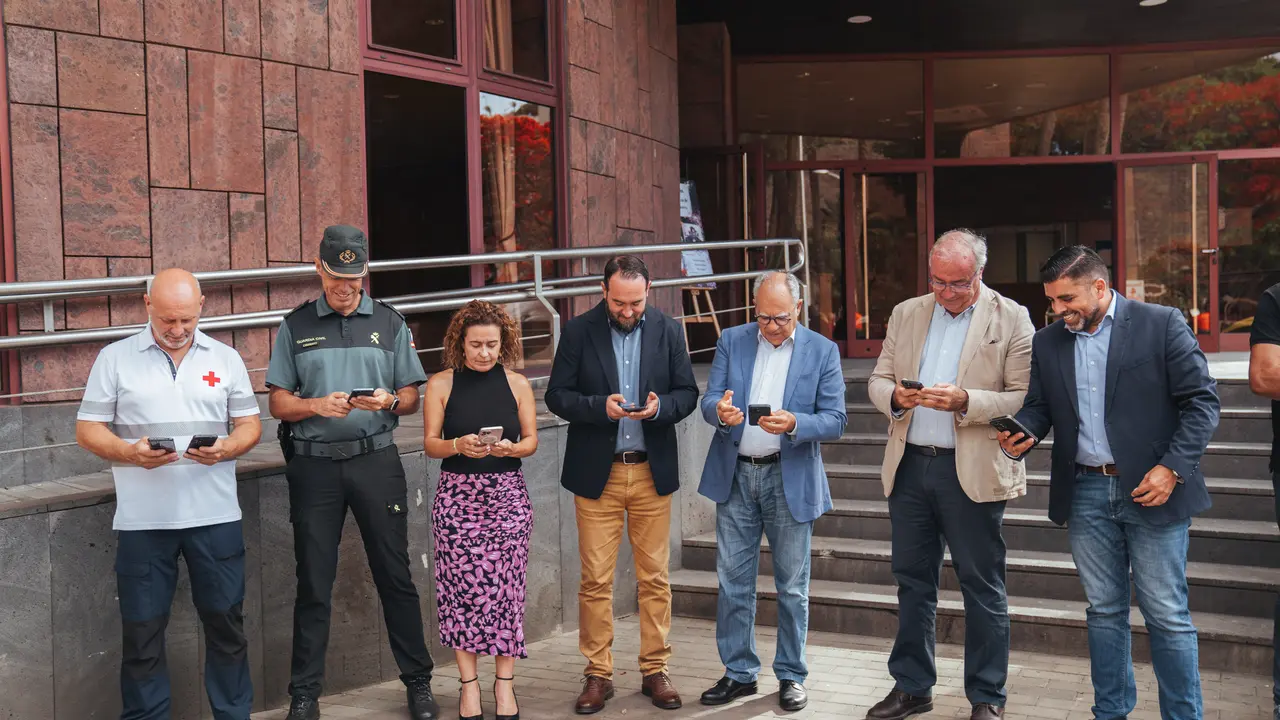 Autoridades Prueba Es-Alert La Gomera