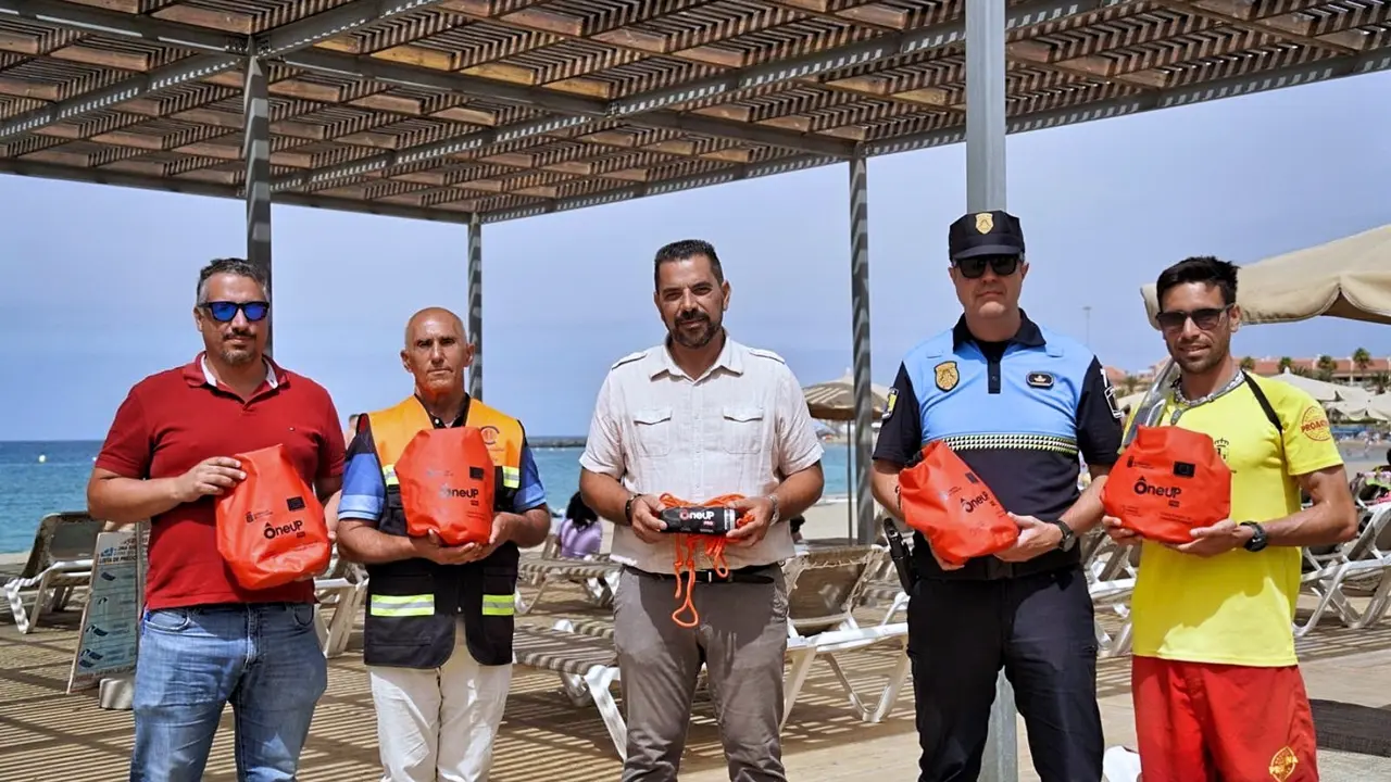 Arona Salvavidas OneUp 1(1)