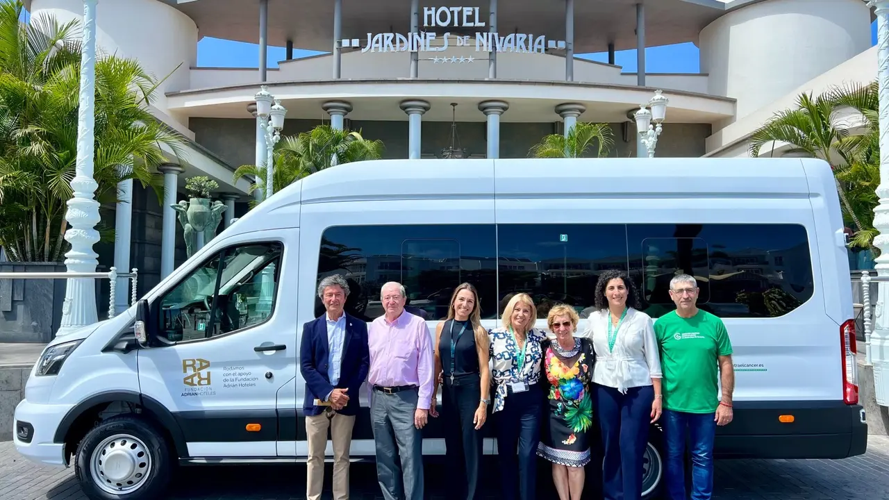 Entrega Minibus AECC(1)