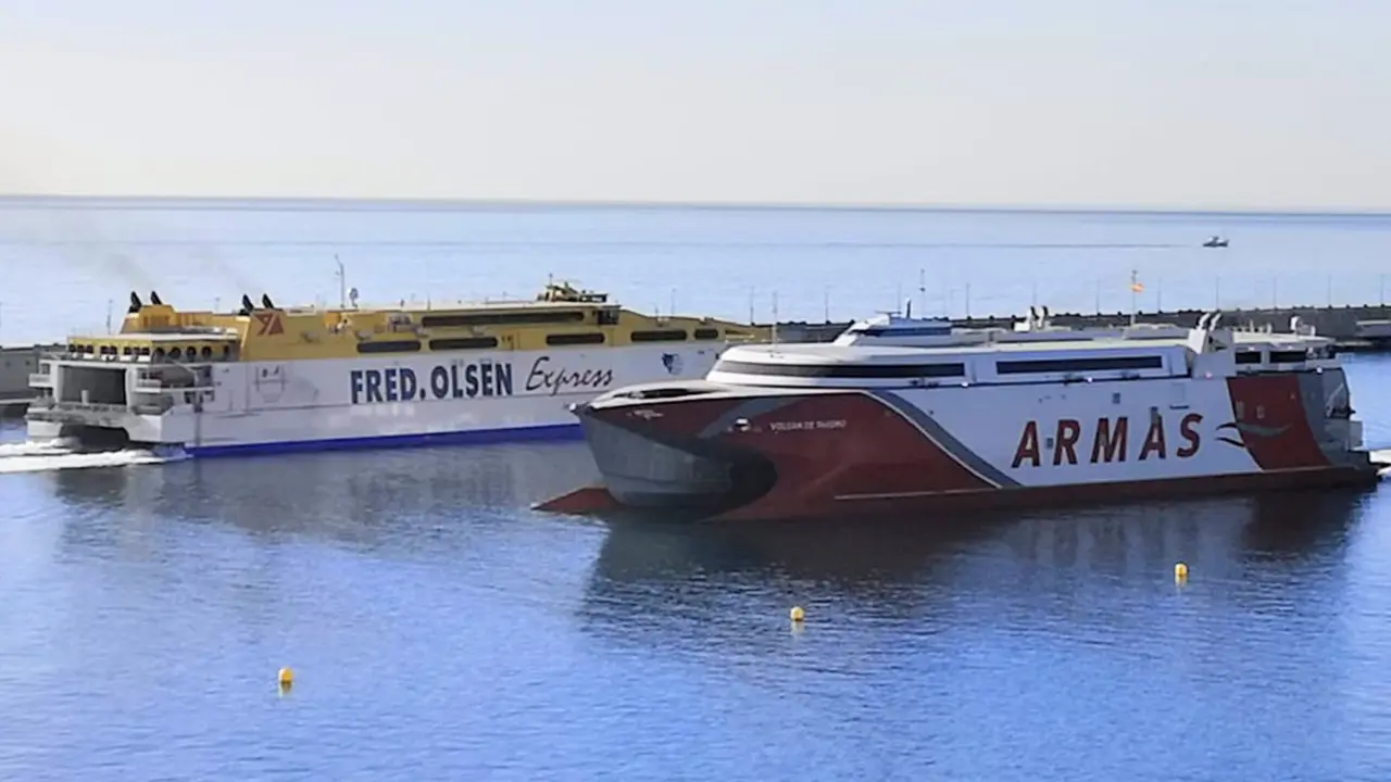 Ferry Armas y Fred Olsen _n(1)