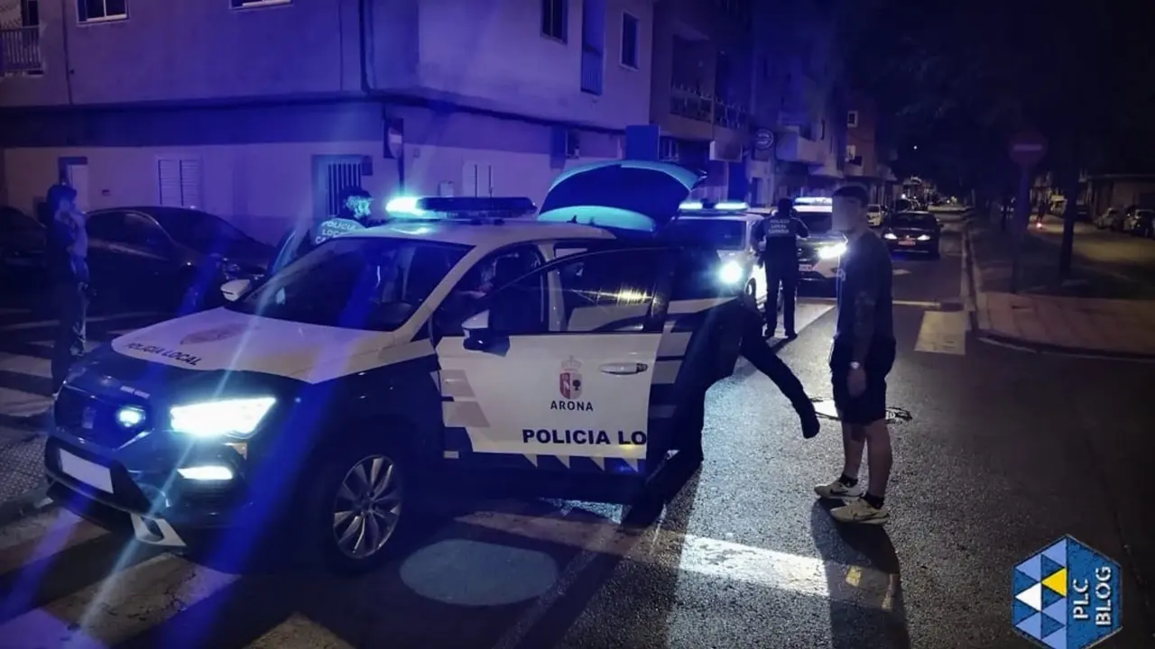 Polic&iacute;a Local Arona 02 SL(1)