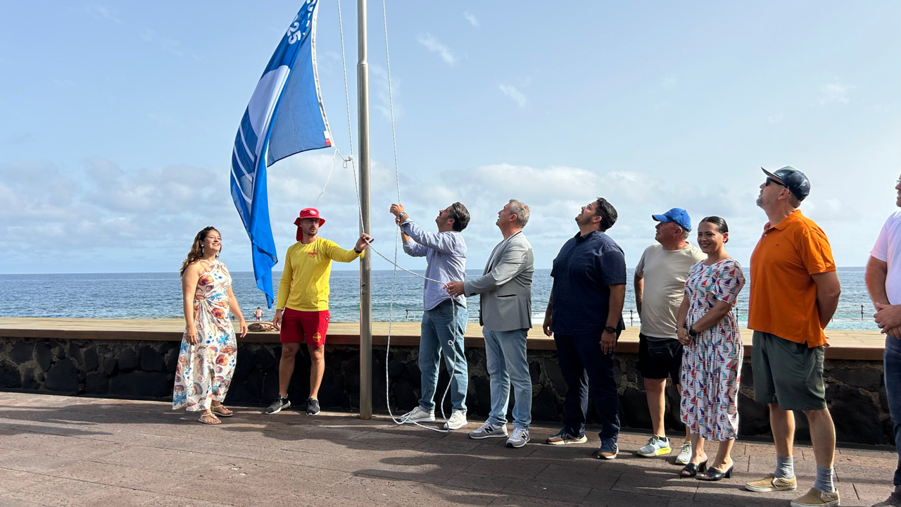 Kaguna Izado bandera Azul 1(1)