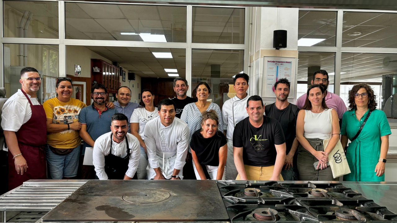 El convenio suscrito entre el prestigioso centro formativo vasco y Turismo de Tenerife contempla, adem&aacute;s de formaci&oacute;n, acciones de innovaci&oacute;n y promoci&oacute;n de la gastronom&iacute;a tinerfe&ntilde;a