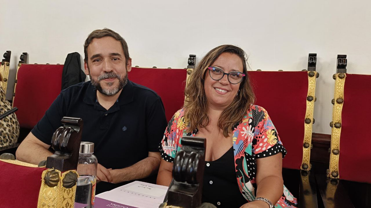 Rubens Ascanio e Idaira Afonso en el pleno del Ayuntamiento(1)