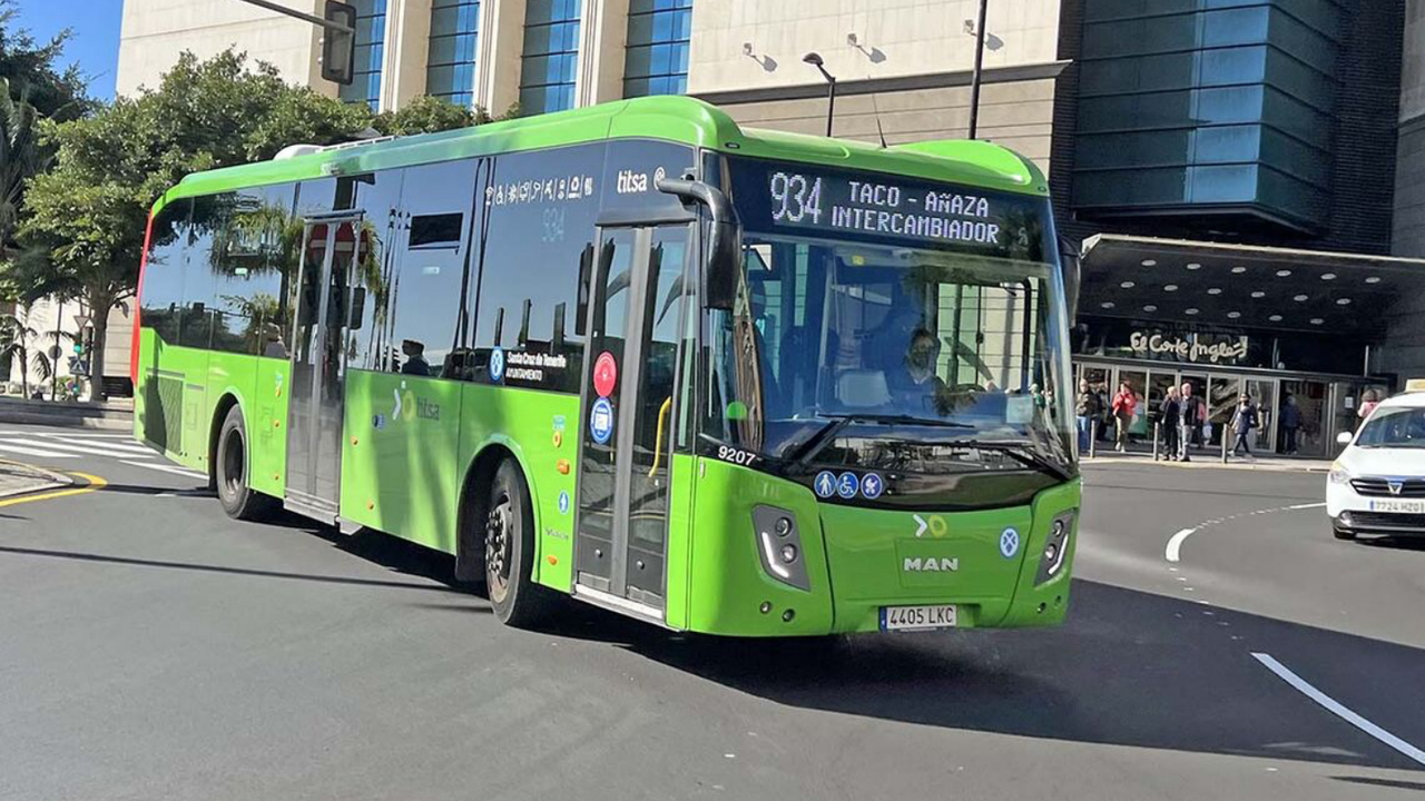 Guagua 240811 L&iacute;nea 934 A&ntilde;aza(1)