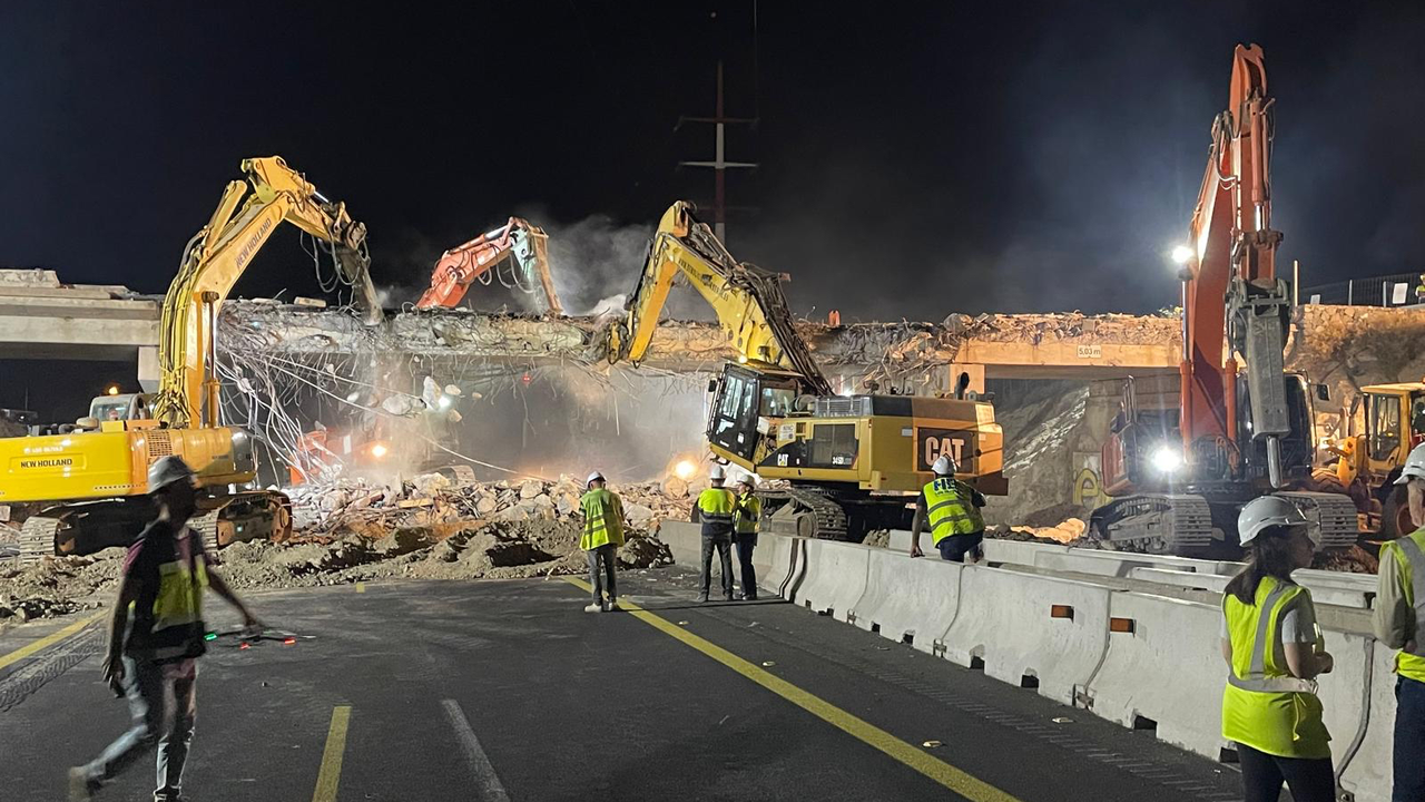 Demolici&oacute;n puente Chafiras 03