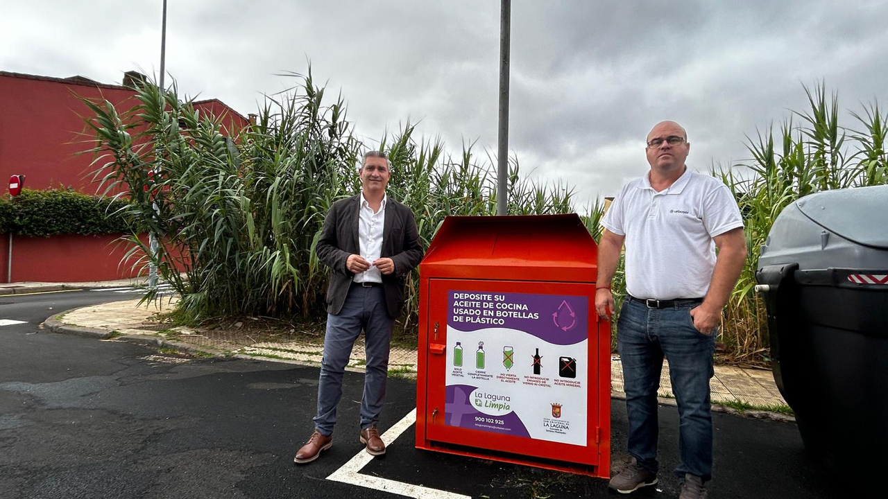 Contenedored reciclaje aceite La Laguna
