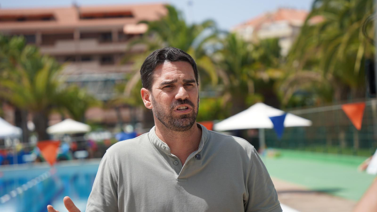 Luis Sierra Arona(1)