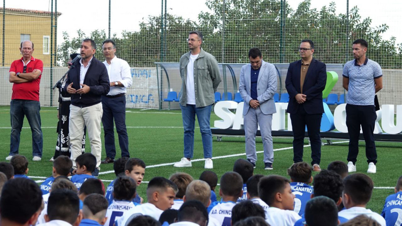 Campo f&uacute;tbol Santa Cruz965620_y(1)