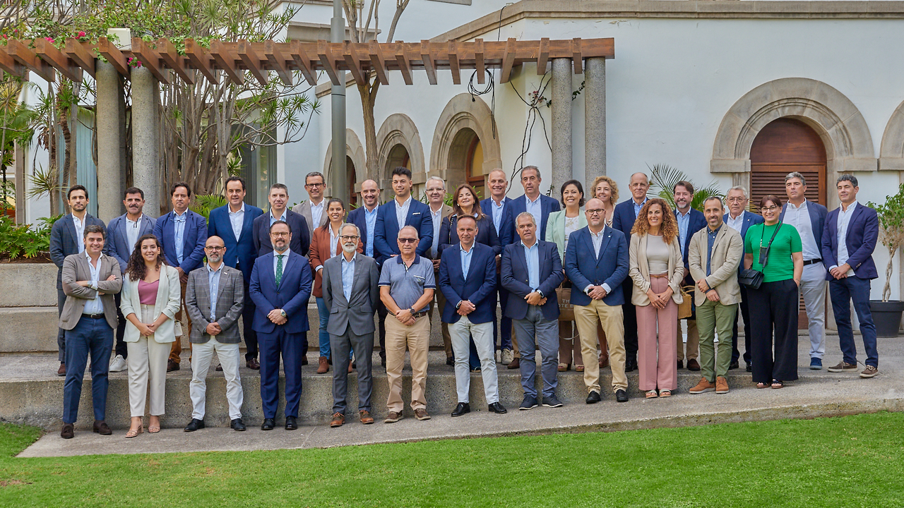 24-10-15_REUNION_ASHOTEL_MESA_EMPRESARIAL_060(1)