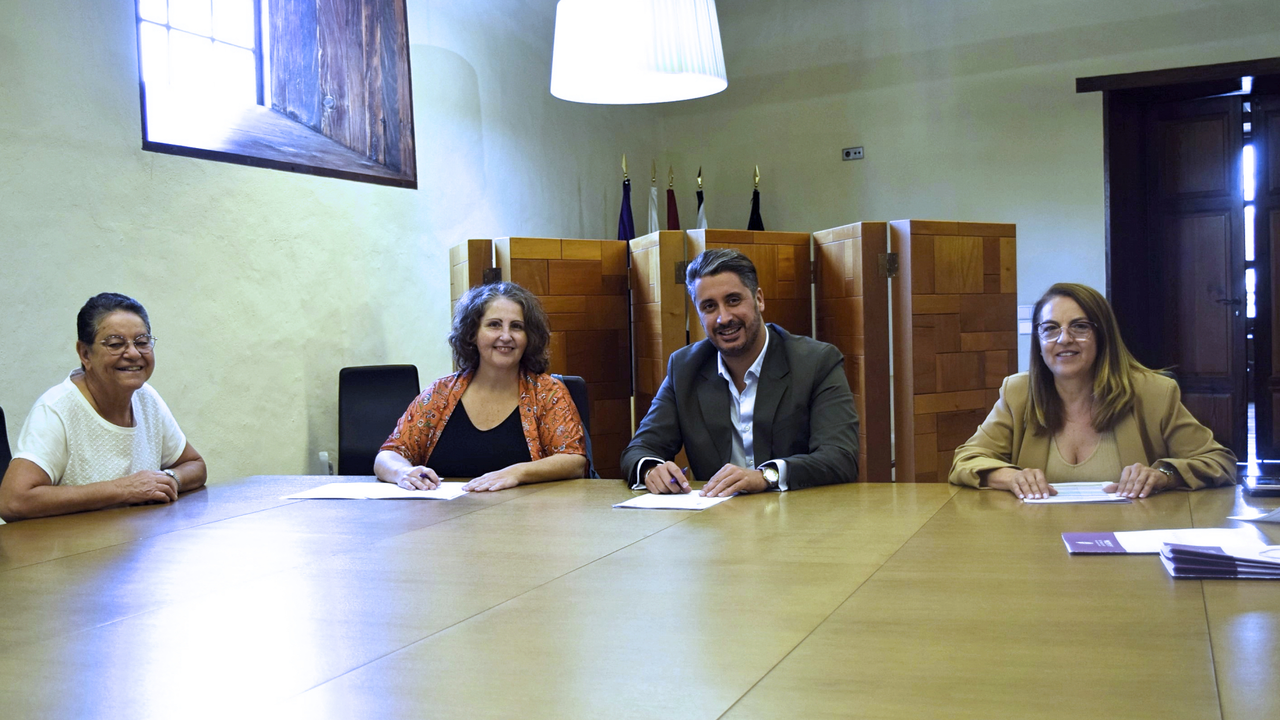 La Laguna Firma Convenios 15 de octubre 1(1)