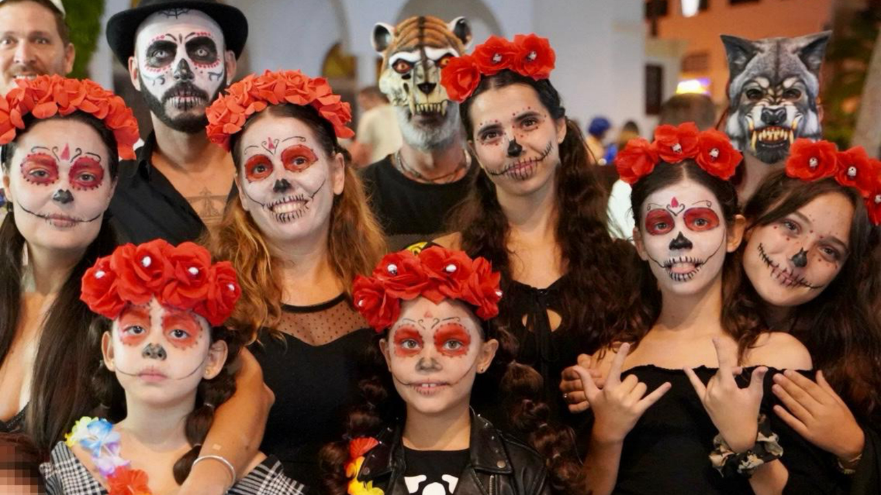 Halloween Arona(1)