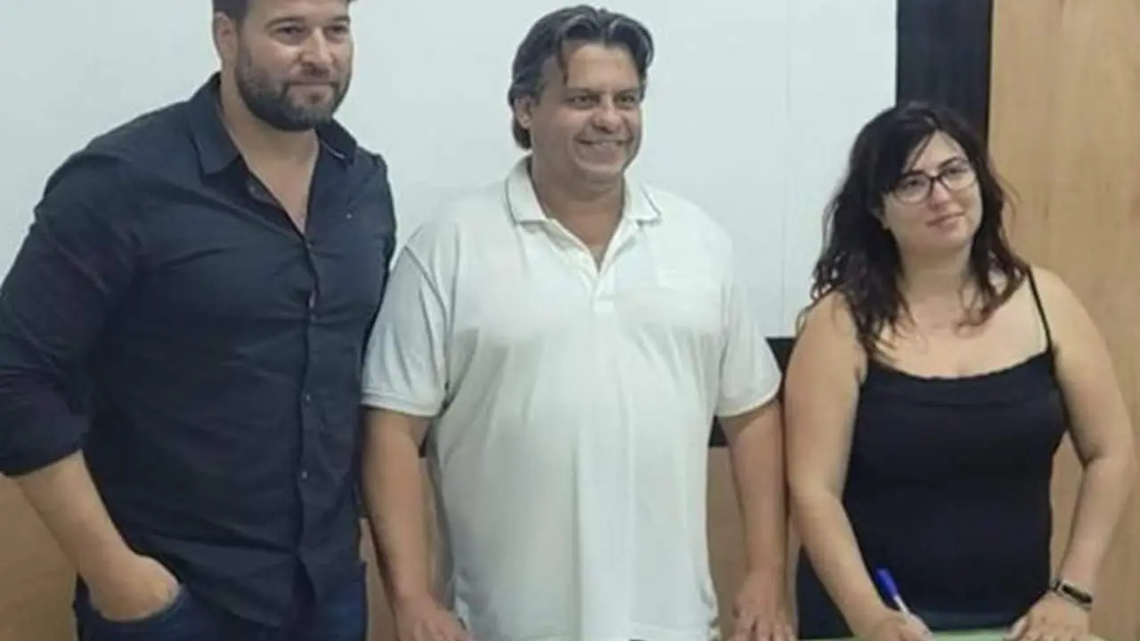Los tres responsables del pacto firmado en G&uuml;&iacute;mar.