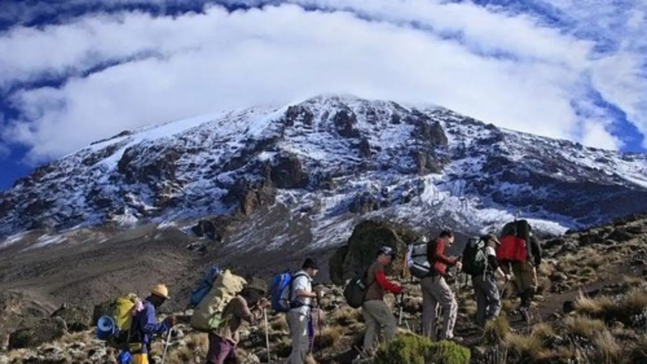 Visita guiada a Las Ca&ntilde;adas y al pico del Teide