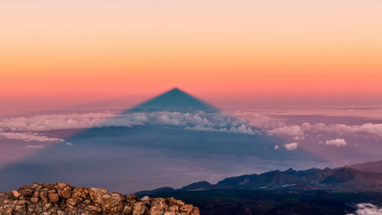 La sombra del Teide