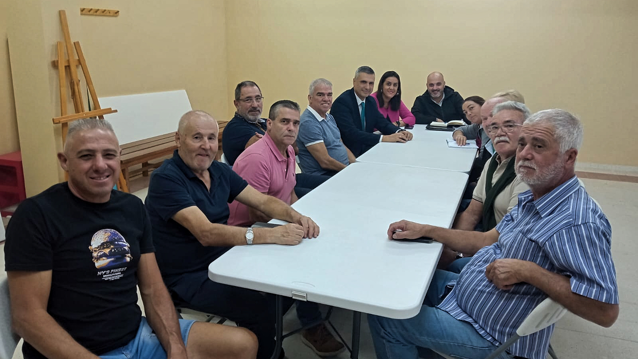 La Orotava REUNI&Oacute;N CON ASOC