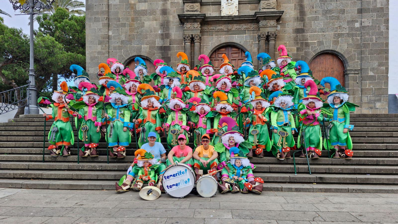 RAVISCUDITOS FOTO FAMILIA 2024(1)