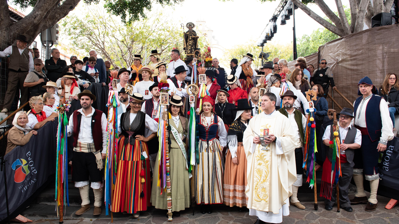 Romer&iacute;a Arona(2)
