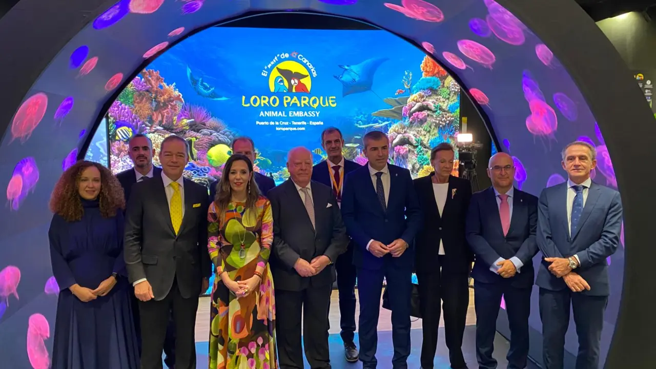 La familia Kieesling y autoridades canarias en FITUR 2025