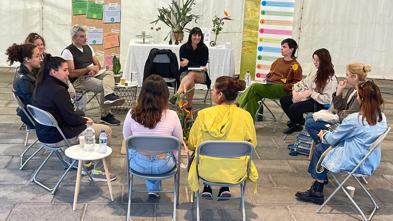 Inicio de la primera sesi&oacute;n del Club de Lectura(1)