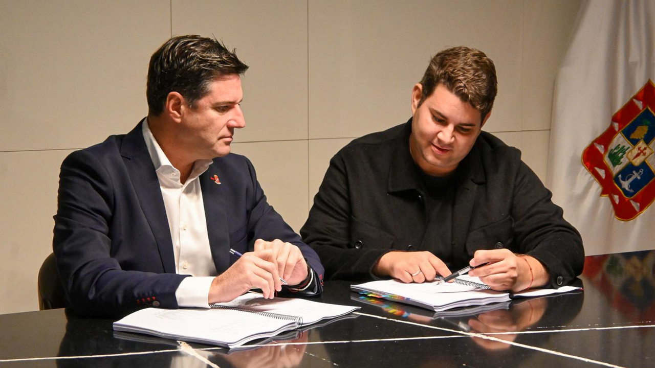 Foto del alcalde Emilio Navarro y del concejal de Hacienda Sergio Mendoza(1)