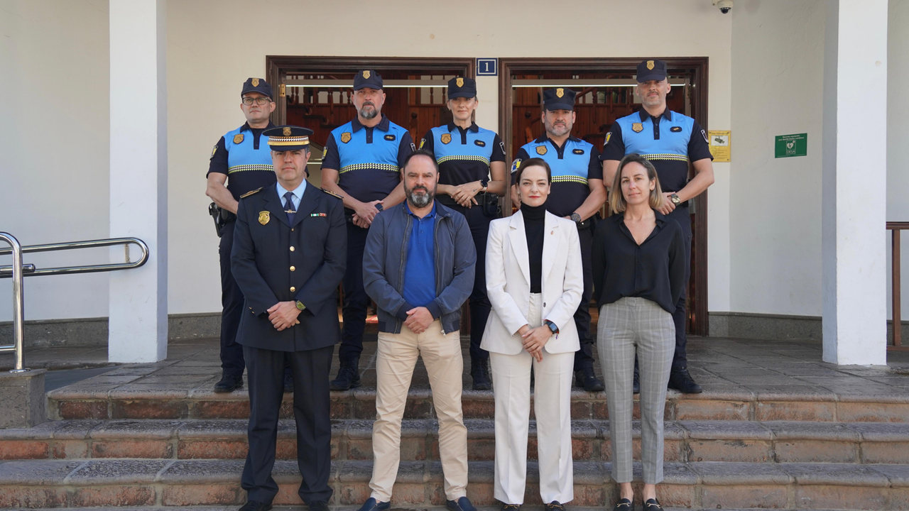 Cinco nuevos Polic&iacute;as Locales Arona(6)
