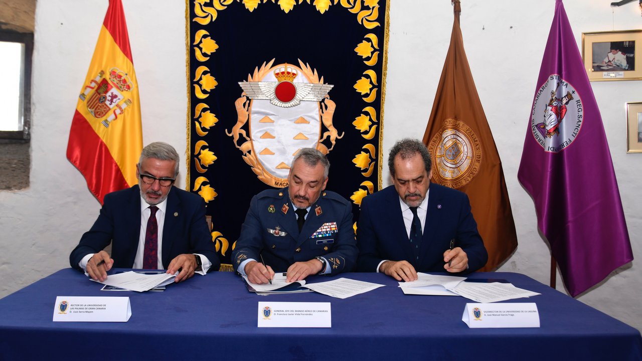 Foto 1_Firma colaboraci&oacute;n EA_ULPGC_ULL(1)
