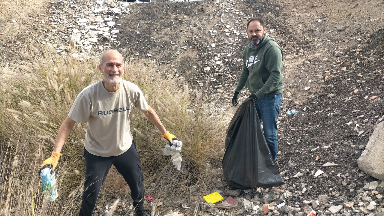 Jornada de limpieza de solares en El Fraile