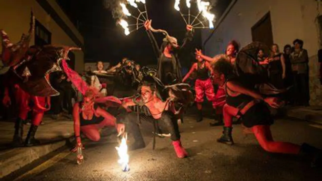 Las Burras de G&uuml;&iacute;mar es una representaci&oacute;n teatral de las m&aacute;s originales en nuestro Carnaval.