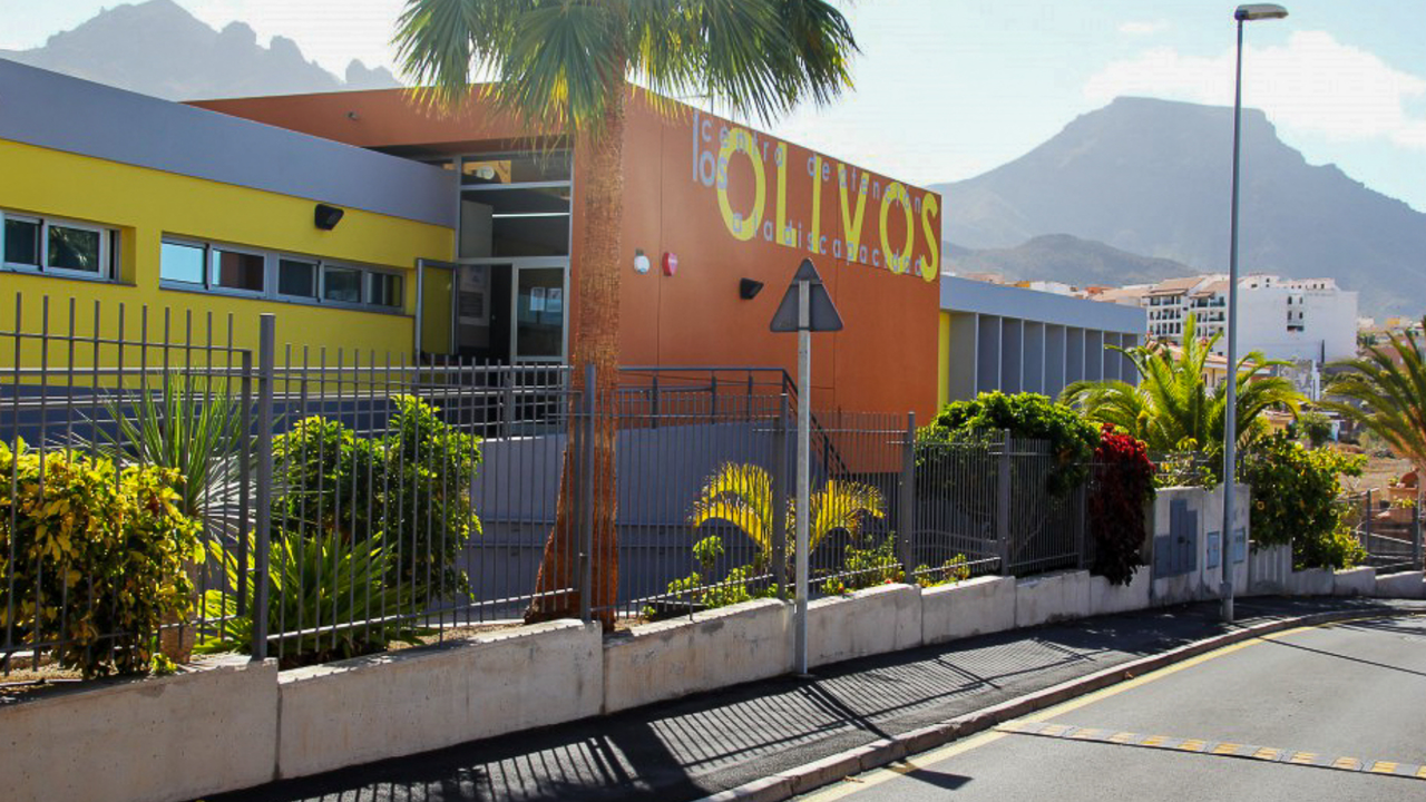 D375-F10476-centro-de-atencion-a-la-diversidad-funcional-c-a-d-los-olivos(1)