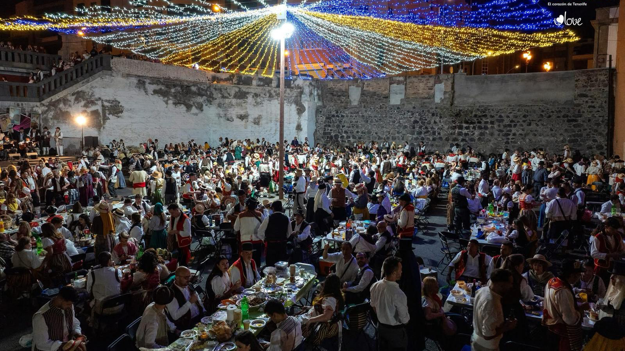 250424 Baile de Magos Santa Cruz