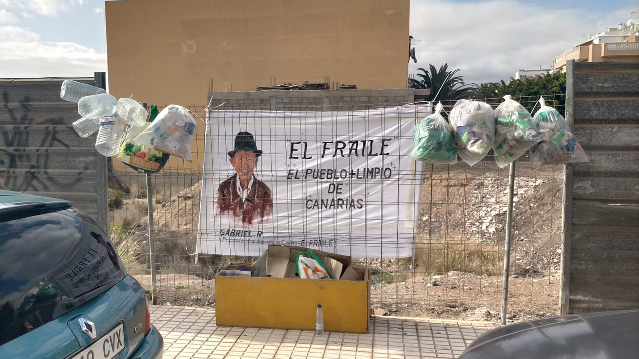 Basura cokgada en El Fraile