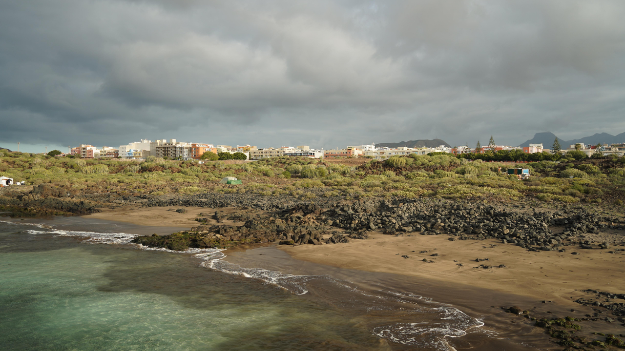 Playa de Los Enojados Las Galletas Arona(7)