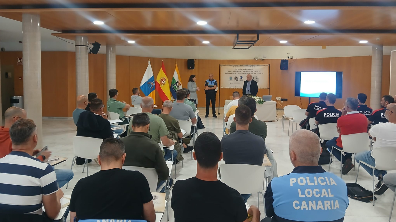 Jornadas de Acercamiento y Coordinaci&oacute;n entre la Polic&iacute;a Local y la Administraci&oacute;n de Justicia