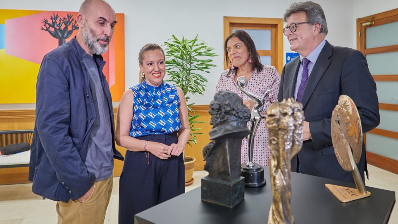 Recepci&oacute;n en el Cabildo de Tenerife a David Baute 3(1)