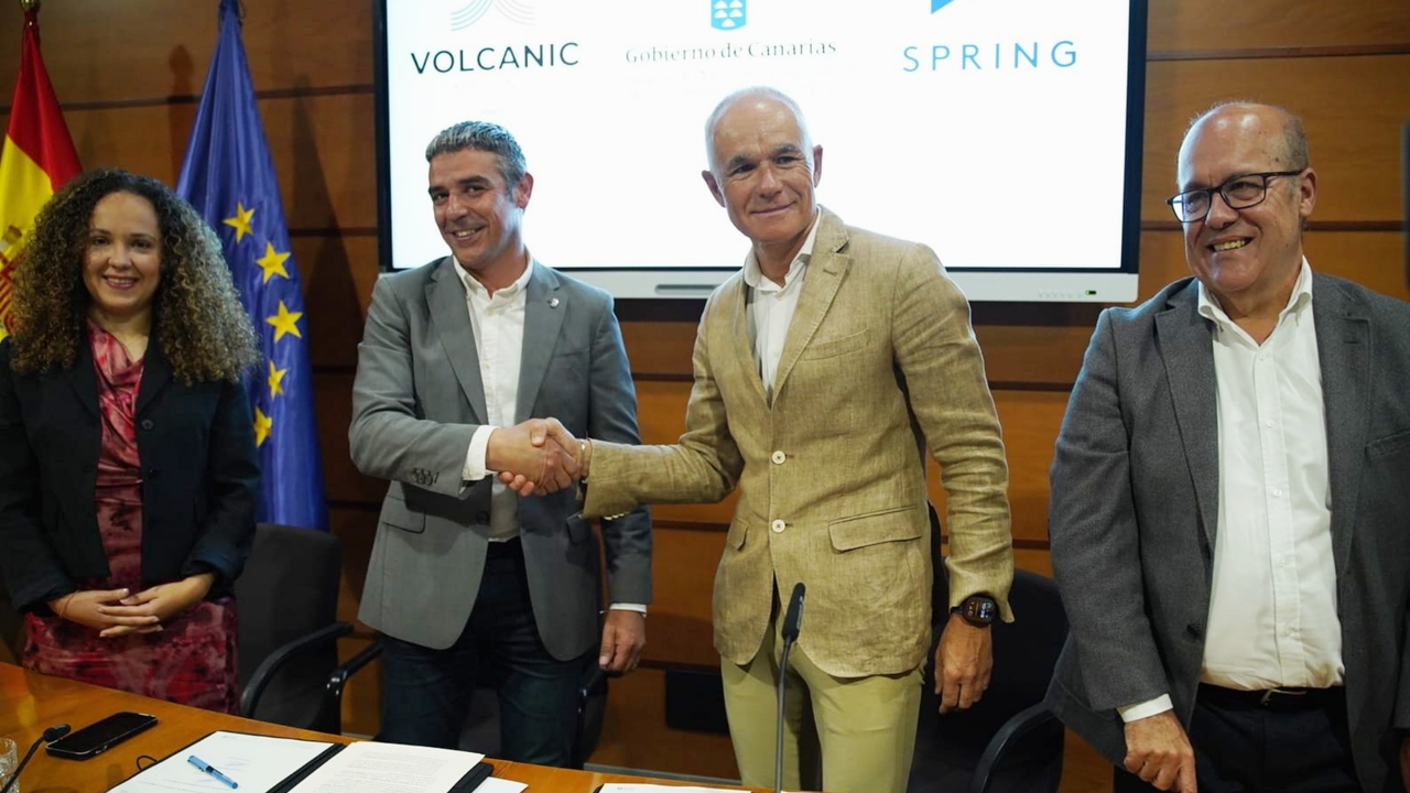Gobierno de Canarias Spring Hotels firma convenio1(1)